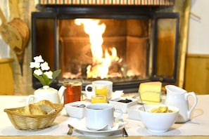 Daily buffet breakfast (EUR 8.50 per person)