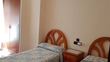 Desk, blackout curtains, free WiFi