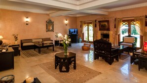 Living area - Charming villa in the heart of Marrakech palm grove (Marrakech)