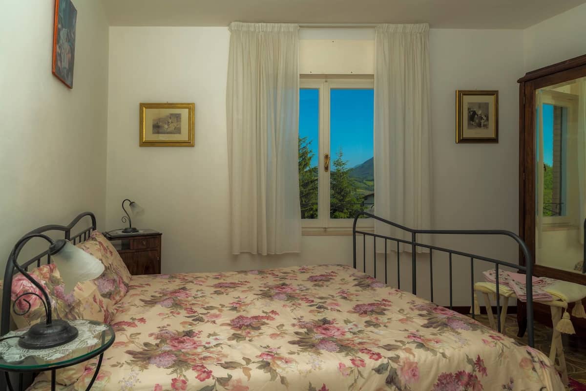 2 chambres, bureau, fer et planche à repasser, Wi-Fi gratuit