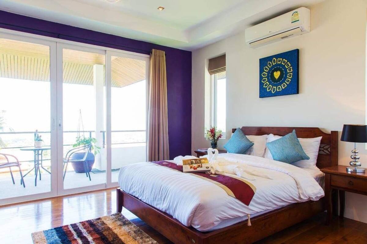 Soundproofing, rollaway beds, free WiFi, bed sheets