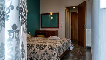 Lits bébé (gratuits), Wi-Fi gratuit, draps fournis