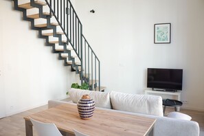 TV - Funci Kavalirka Home Apartment (Prague)