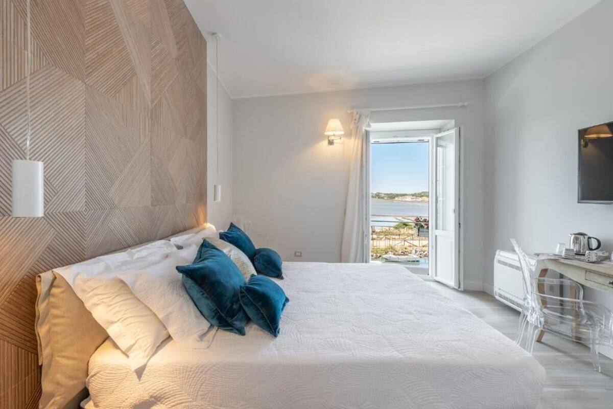 Minibar, skrivbord, ljudisolering och gratis wi-fi