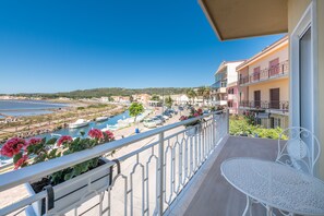 Superior Suite, Balcony, Canal View | Balcony - AQUAMADRE Suites (Carloforte)