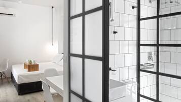 Loft | Living area | Flat-screen TV, DVD player