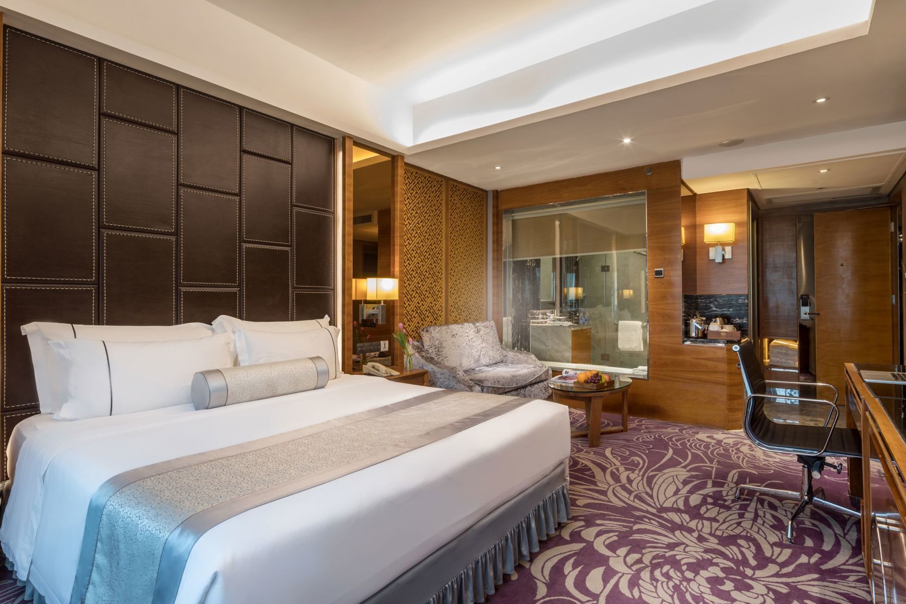 Minibar, in-room safe, blackout curtains, iron/ironing board