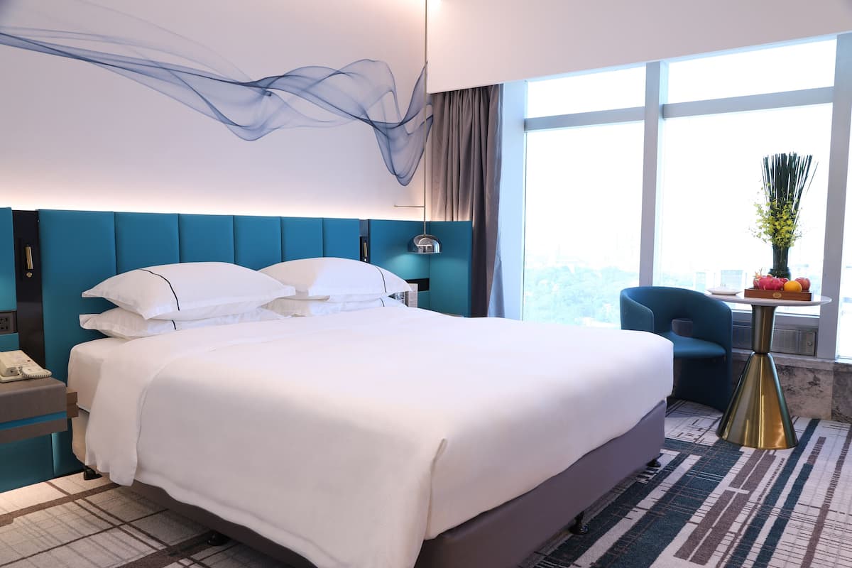 Minibar, in-room safe, blackout curtains, iron/ironing board