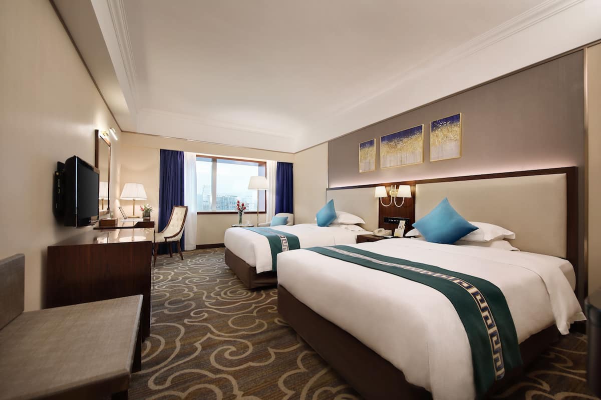 Minibar, in-room safe, blackout curtains, iron/ironing board