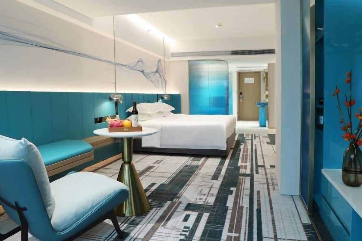 Minibar, in-room safe, blackout curtains, iron/ironing board