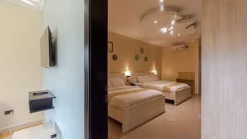 Habitación Deluxe con 2 camas individuales | Escritorio, insonorización, wifi gratis y ropa de cama