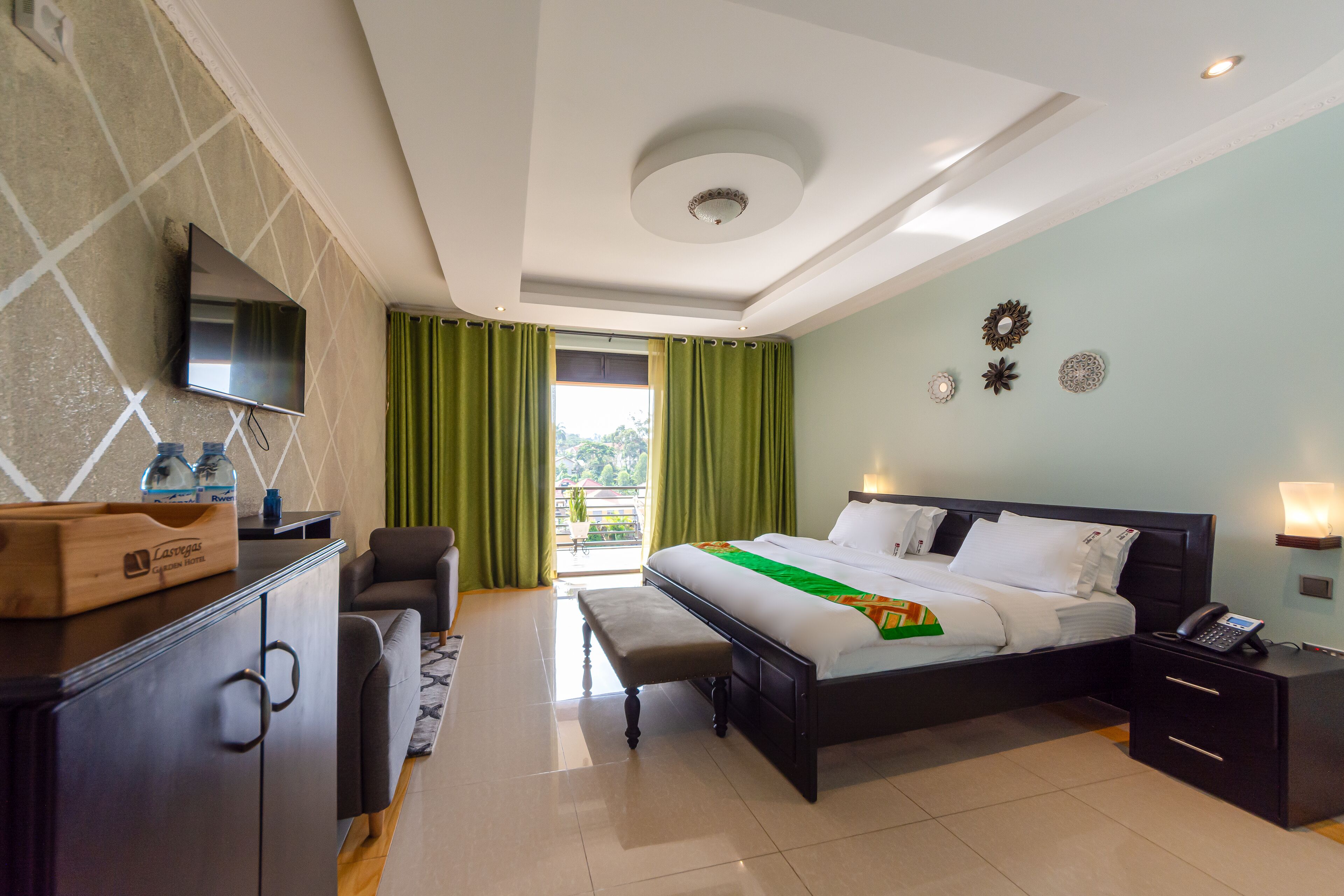 Dobbeltrom – deluxe | Skrivebord, lydisolert, wi-fi (inkludert) og sengetøy