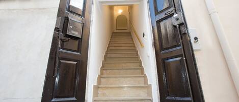 Entrée de l’hébergement