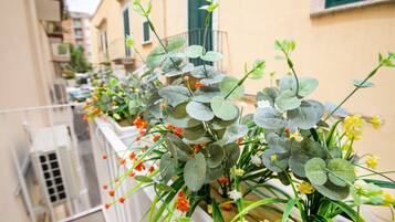Habitación doble, baño privado | Balcón