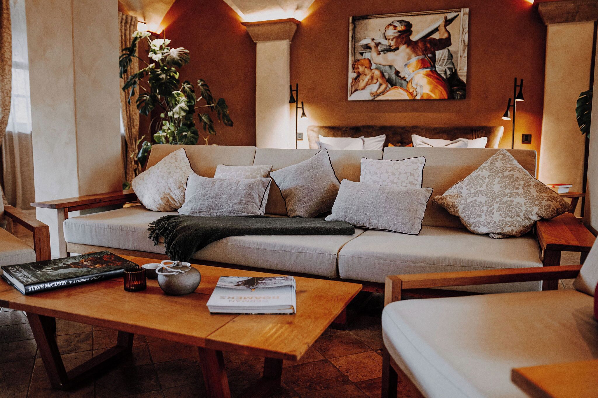 honeymoon suite | living area