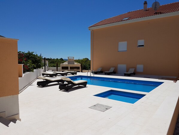 Seasonal outdoor pool