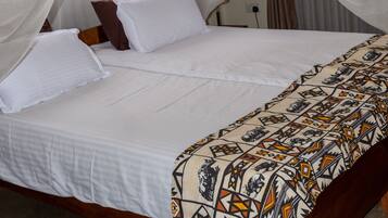 Luxury Double or Twin Room, Non Smoking | 1 bedroom, in-room safe, desk, laptop workspace