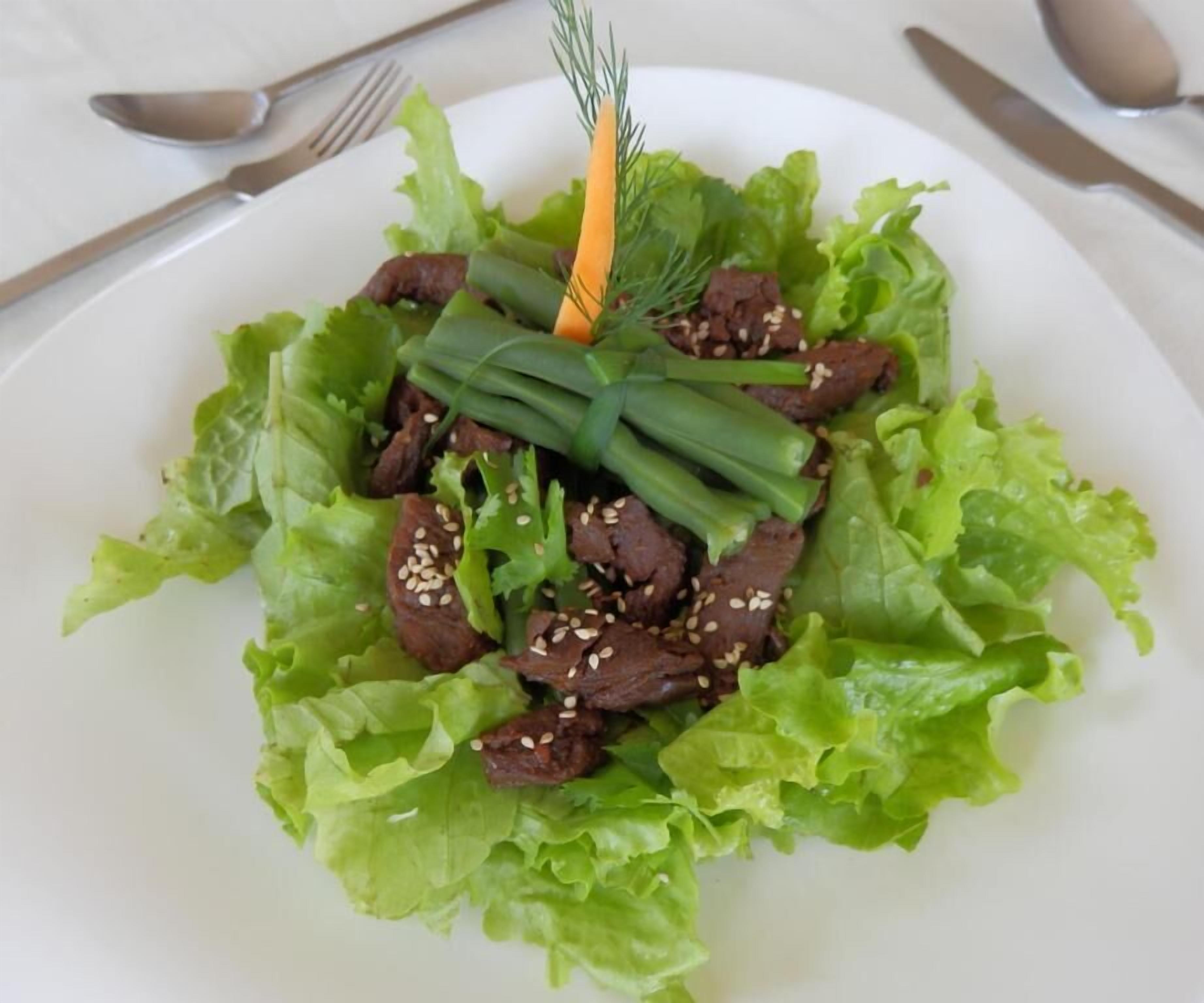 Thức ăn và đồ uống