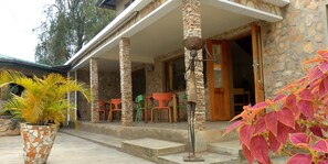 Reception - Dutchess (Fort Portal)