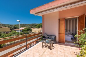 ห้องดีลักซ์ดับเบิล | ลานระเบียง/นอกชาน