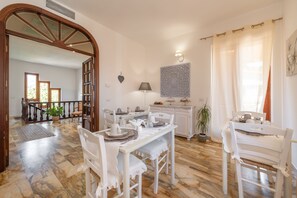 Breakfast area - Villa Iole (Carloforte)