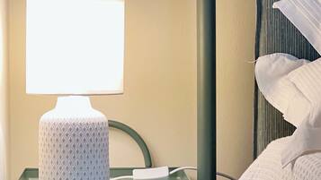 Doppia Deluxe | Minibar, una scrivania, Wi-Fi gratuito, lenzuola