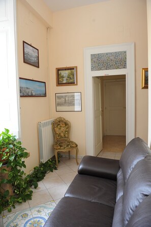 ロビー応接スペース