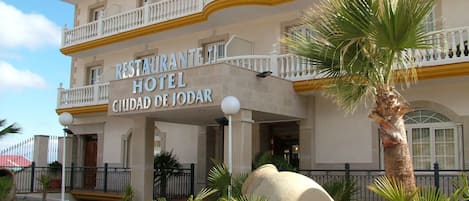 Fachada de la propiedad