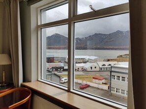 Blackout curtains, free WiFi, bed sheets - Hótel Borgarnes (Borgarnes)