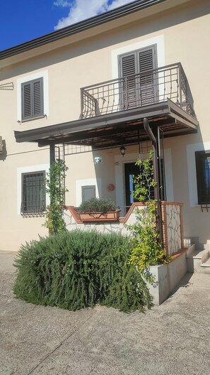 Apartment, 1 Bedroom | Terrace/patio