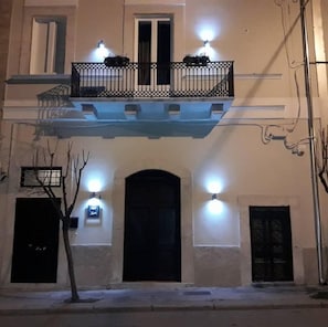 Front of property – evening/night