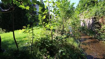 Perincian bahagian luar