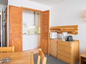 Fridge, microwave, dishwasher