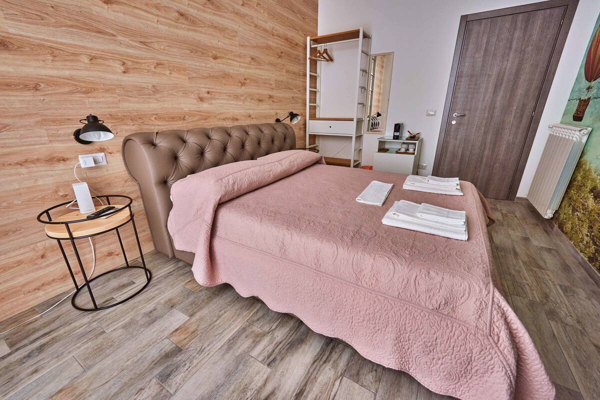 Comfort Double Room | Egyptian cotton sheets, premium bedding, down comforters