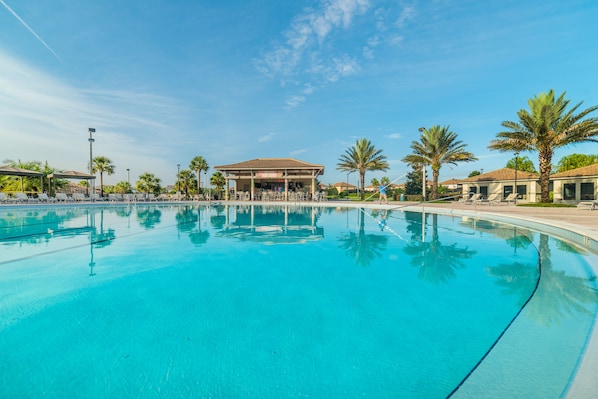 Public bath - Shv1195ha - 8 Bedroom Villa In The Retreat at Champions Gate, Sleeps Up To 18, Just 9 Miles To Disney (Davenport)