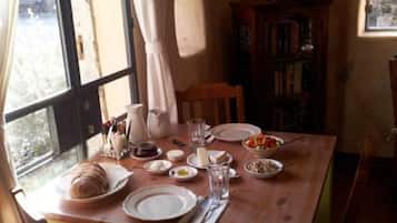 Free daily local cuisine breakfast