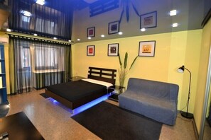 スタジオ (A-9) | デスク、WiFi (無料)、ベッドシーツ