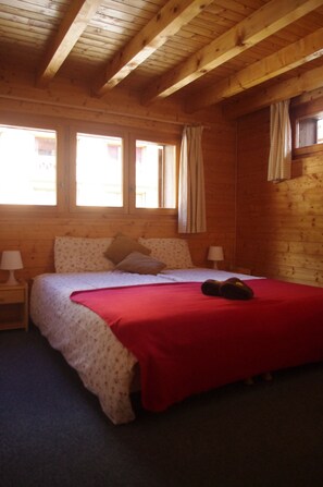 Kamar Double atau Twin, kamar mandi pribadi | Wi-Fi gratis dan seprai linen