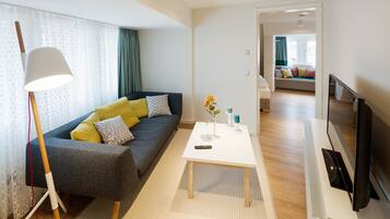 Deluxe-Studio (MONTIS) | Zimmersafe, Schreibtisch, schallisolierte Zimmer, Bügeleisen/Bügelbrett