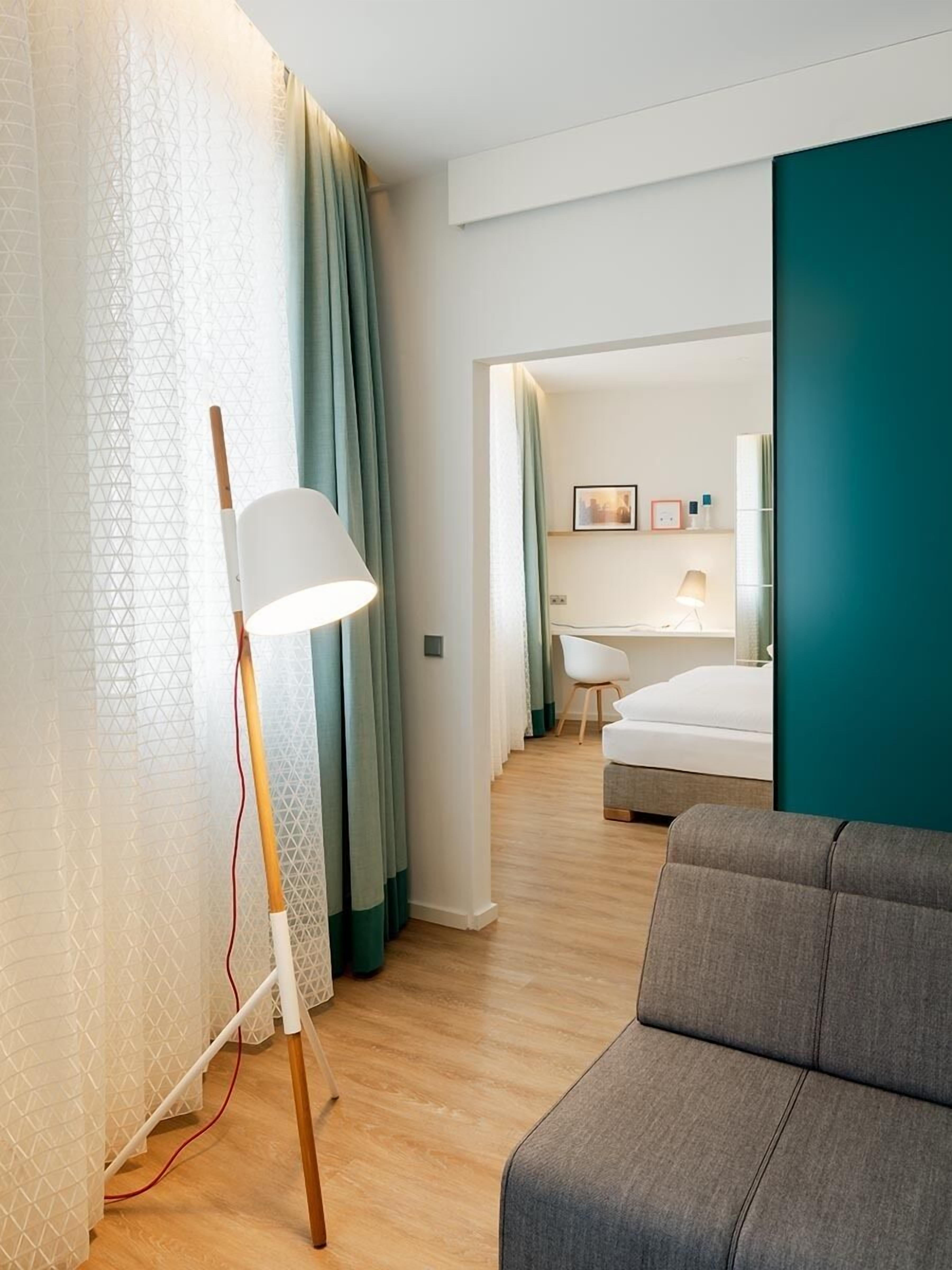 Deluxe Studio URBIS | In-room safe, soundproofing, iron/ironing board, free cribs/infant beds