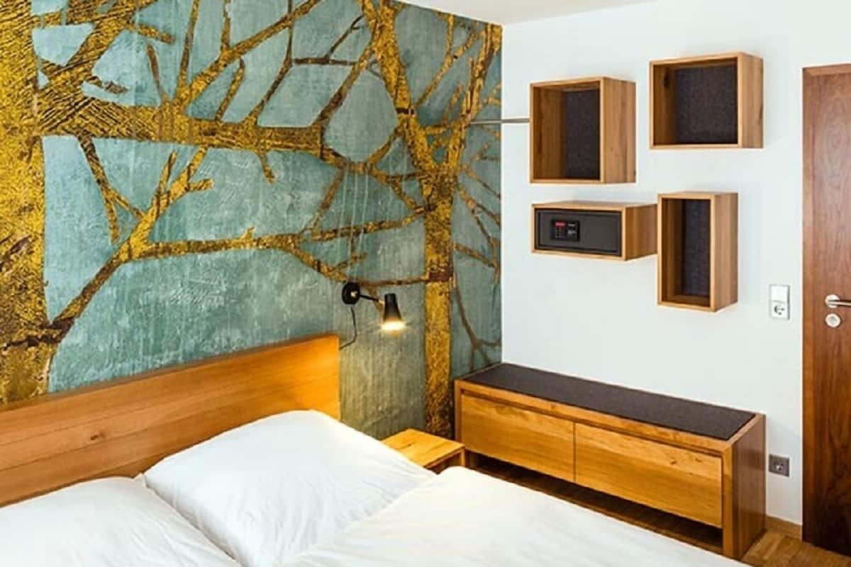 single room | in-room safe, desk, free cots/infant beds, free wifi