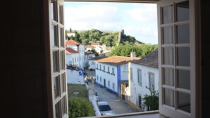 Porch - Vila Óbidos GuestHouse by Unlock Hotels - Hostel (Obidos)