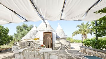 Apartment | Terrace/patio