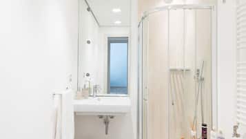 Apartment, 2 Bedrooms | Bathroom | Shower, rainfall showerhead, hair dryer, bidet