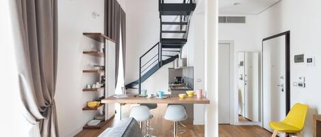 Appartement, 2 chambres | Restauration dans la chambre