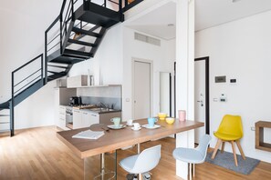 Apartment, 2 Bedrooms | In-room dining - Loft Mercado a Ortigia (Syracuse)