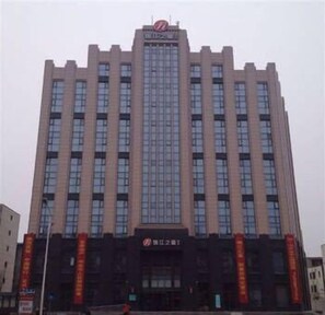 Fyrir utan