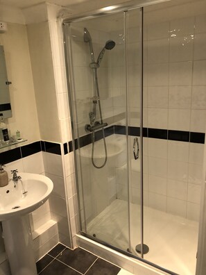 Shower, towels