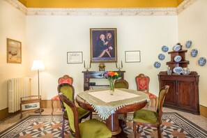 Villa, 3 Bedrooms | In-room dining - Casa d'arte Ugdulena con Piscina e Terrazza by Wonderful Italy (Palermo)