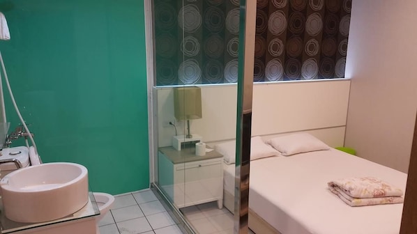 Habitación doble estándar | Escritorio, cortinas blackout, insonorización y wifi gratis